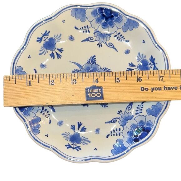 645 by Royal Delft Wall plate made by Porceleyne Fles scalloped blue and white d - Picture 3 of 7